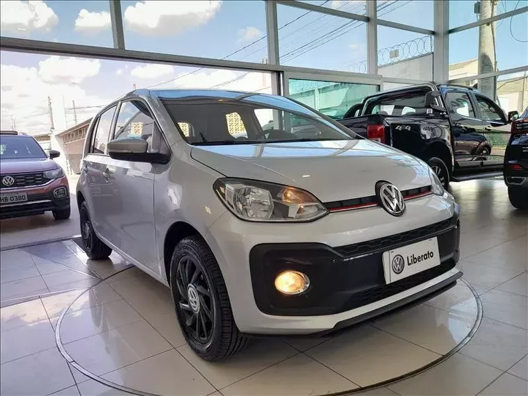 Volkswagen UP Prata 1