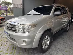 Toyota Hilux SW4
