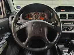 Mitsubishi Pajero TR4