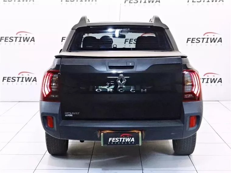 Renault Duster Oroch Preto 9