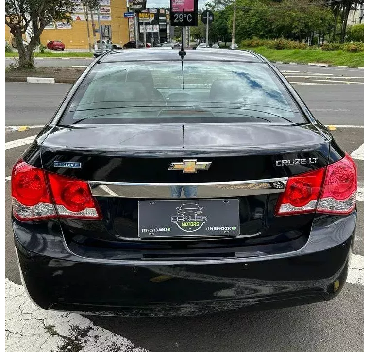 Chevrolet Cruze Preto 8