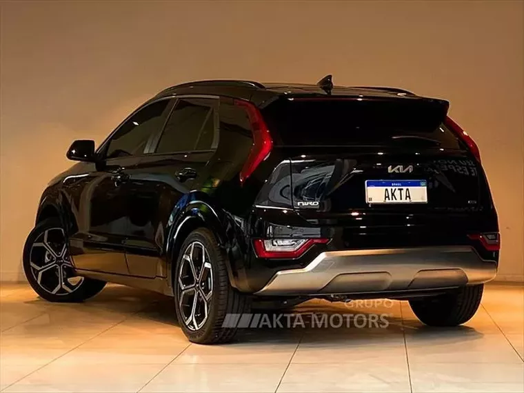 KIA Niro Preto 6