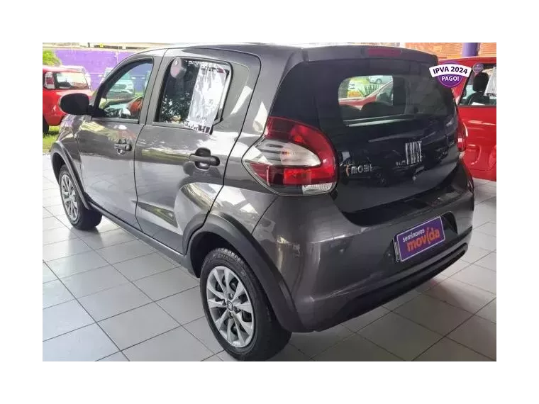 Fiat Mobi Cinza 10