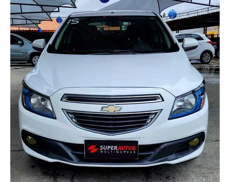 Chevrolet Onix Branco 5