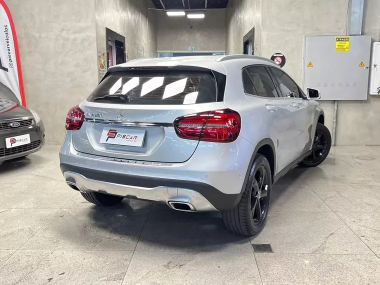 Mercedes-benz GLA 200 Prata 5