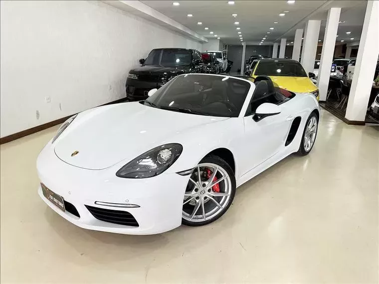 Porsche 718 Branco 14