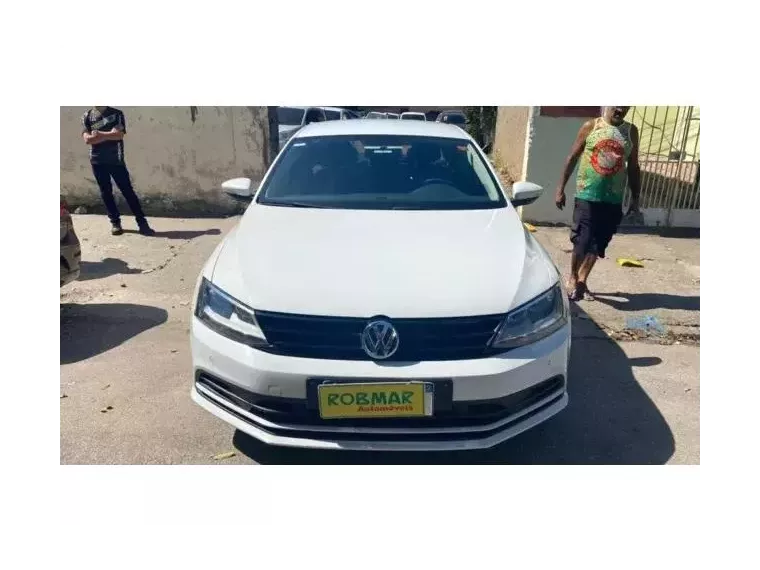 Volkswagen Jetta Branco 4