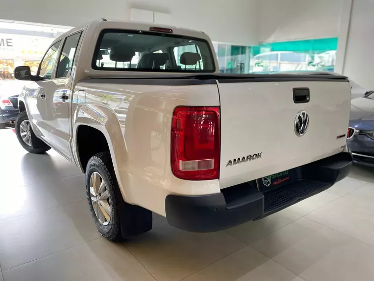 Volkswagen Amarok Branco 17