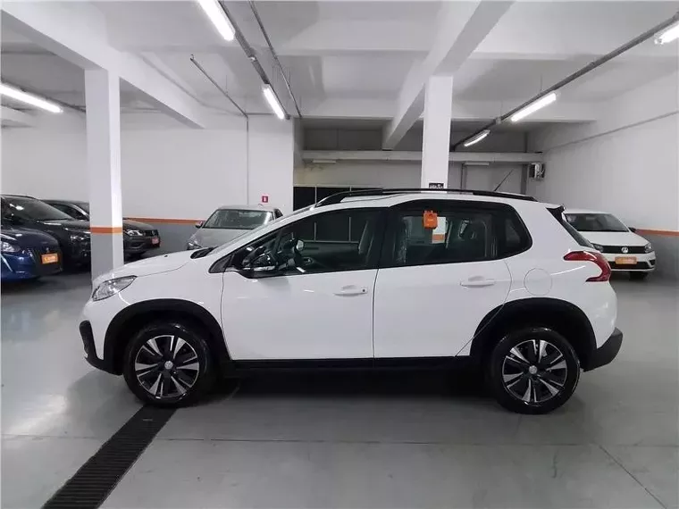 Peugeot 2008 Branco 4