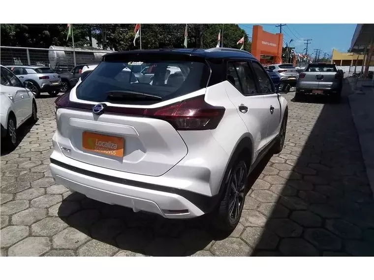 Nissan Kicks Branco 2