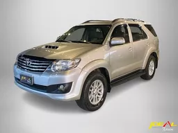 Toyota Hilux SW4