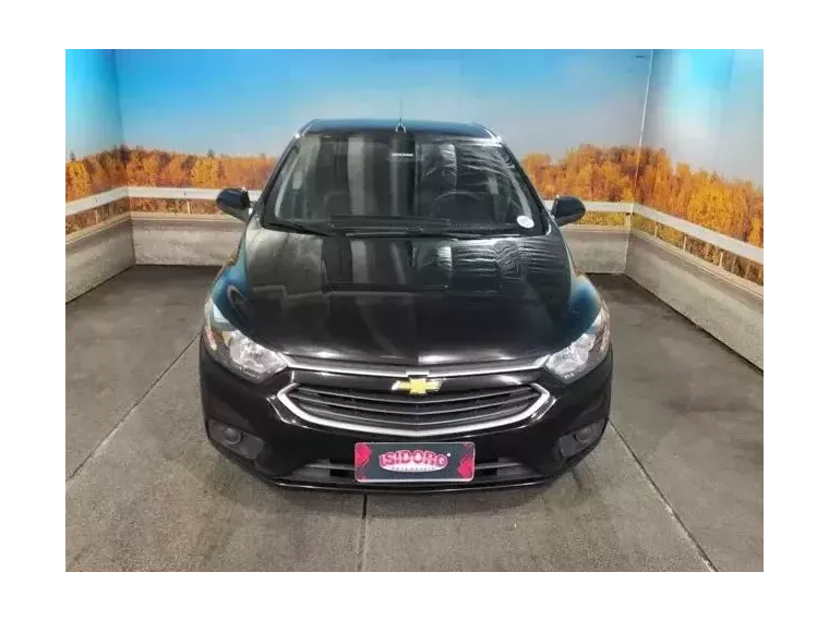 Chevrolet Onix Preto 2