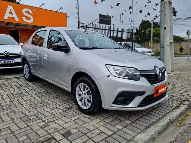 Renault Logan Prata 11