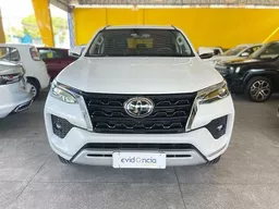 Toyota Hilux SW4