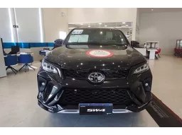 Toyota Hilux SW4