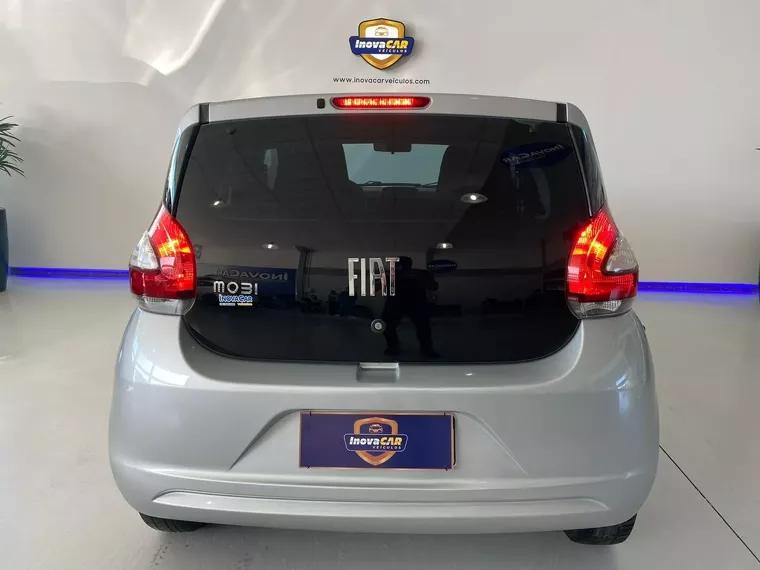 Fiat Mobi Prata 6