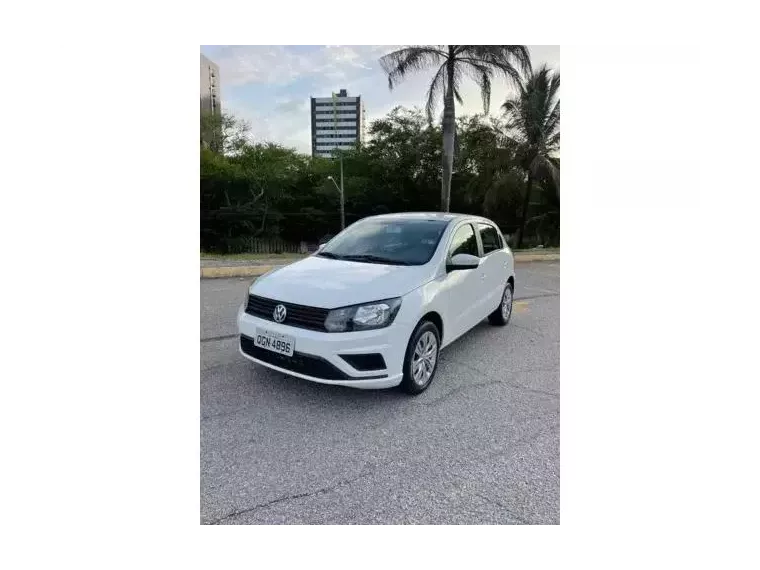 Volkswagen Gol Branco 1