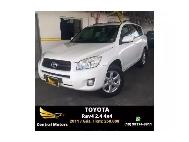 Toyota RAV4 Branco 1