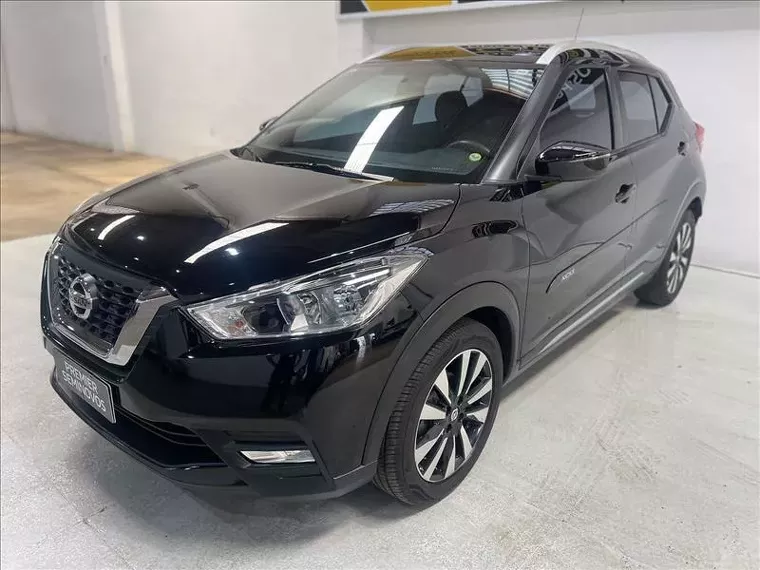 Nissan Kicks Preto 6