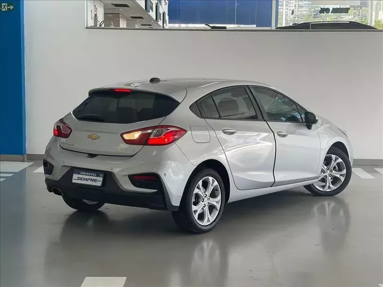 Chevrolet Cruze Prata 5