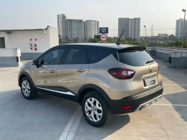 Renault Captur Bege 5