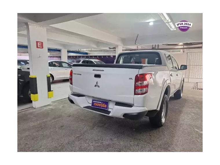 Mitsubishi L200 Branco 3