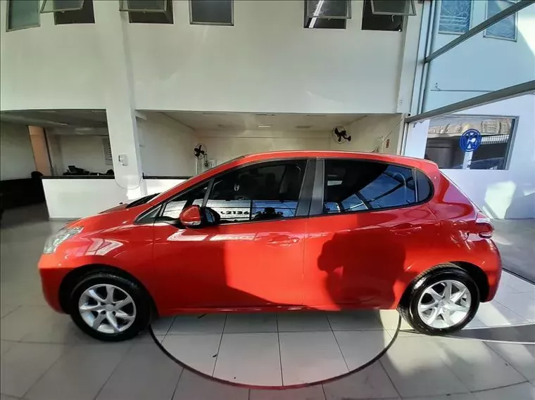 Peugeot 208 Vermelho 12