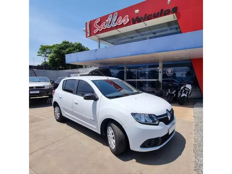 Renault Sandero Branco 15