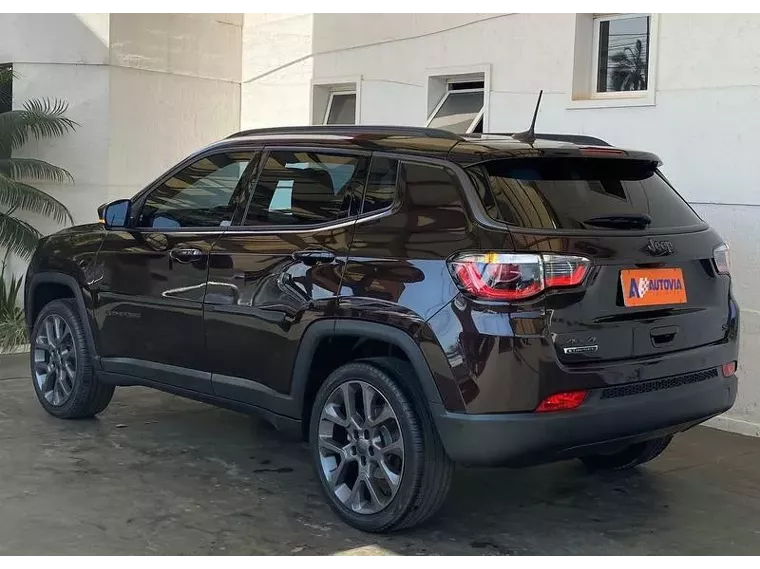 Jeep Compass Marrom 10