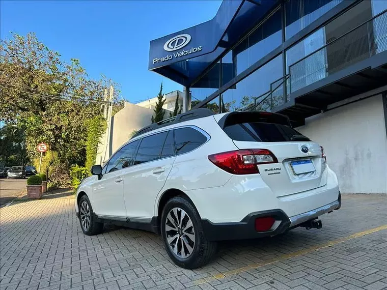 Subaru Outback Branco 5