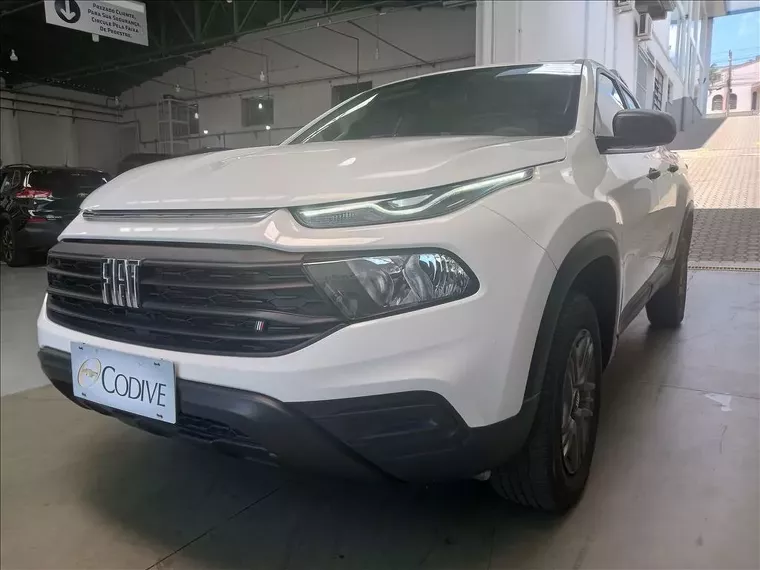 Fiat Toro Branco 2