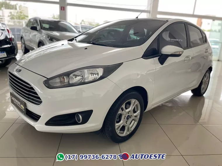 Ford Fiesta Branco 1