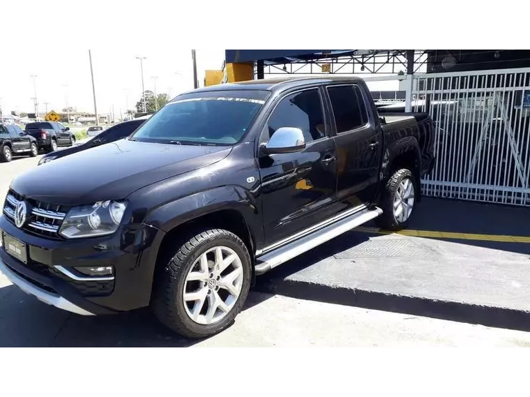 Volkswagen Amarok Preto 10