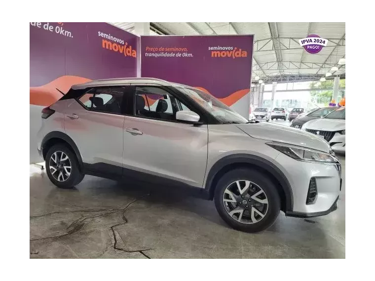 Nissan Kicks Prata 1