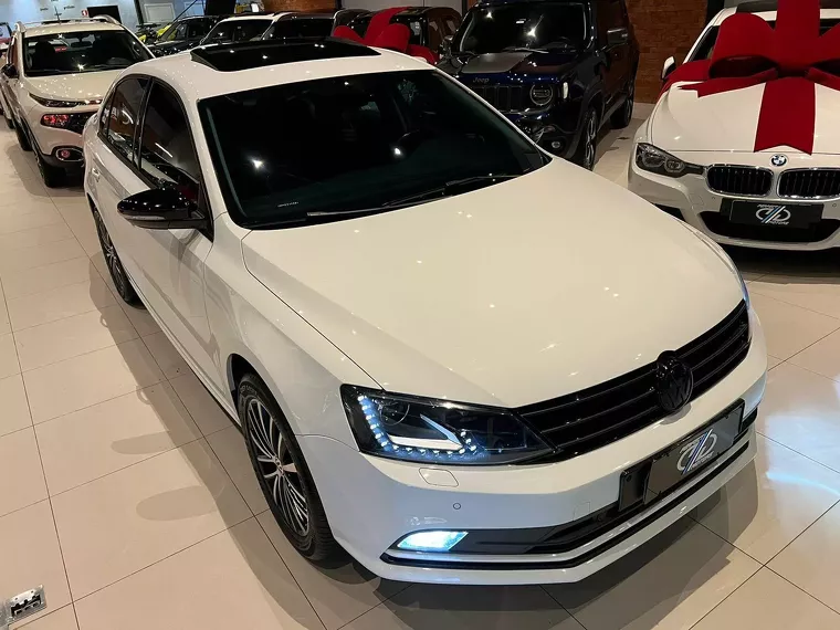 Volkswagen Jetta Branco 4