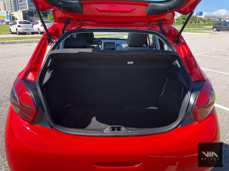 Peugeot 208 Vermelho 6