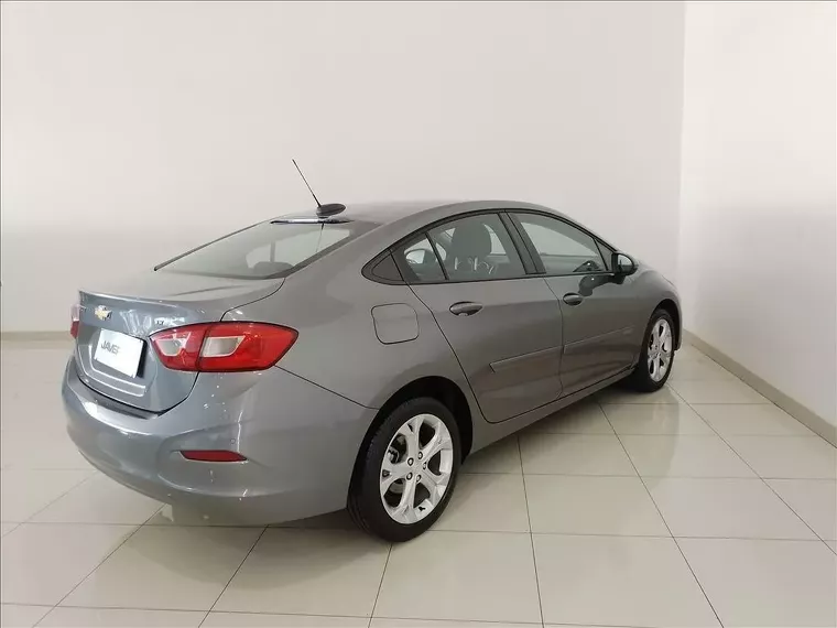 Chevrolet Cruze Cinza 1