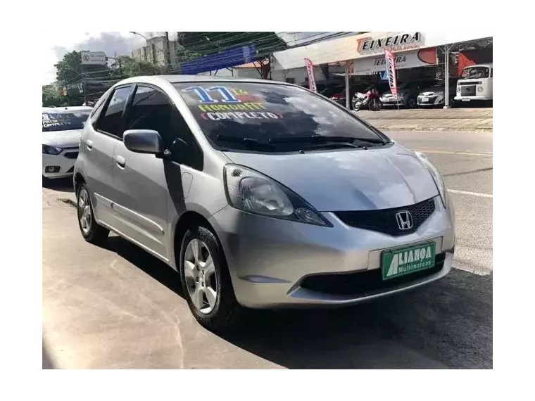 Honda FIT Prata 9