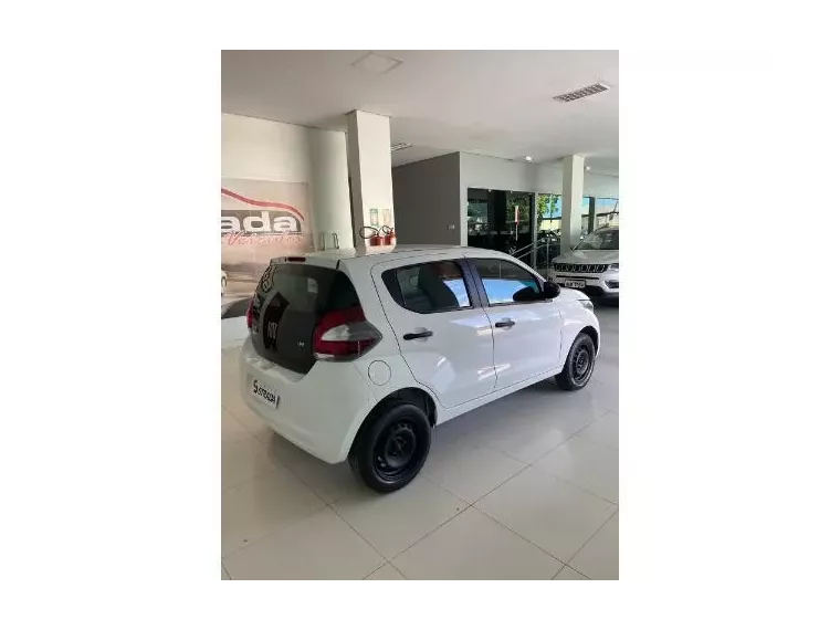 Fiat Mobi Branco 5