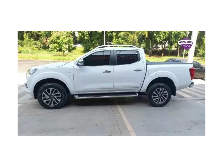 Nissan Frontier Branco 3