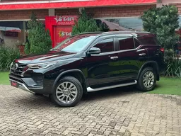Toyota Hilux SW4
