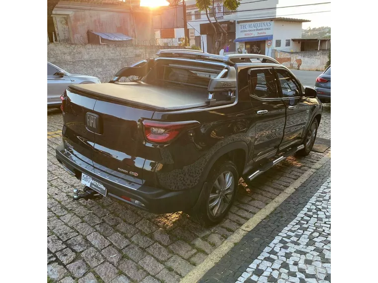 Fiat Toro Preto 4