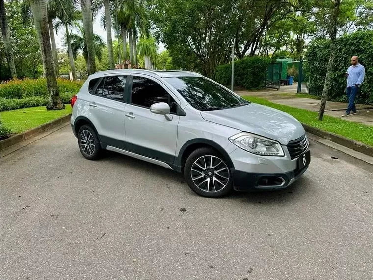 Suzuki S-cross Prata 2