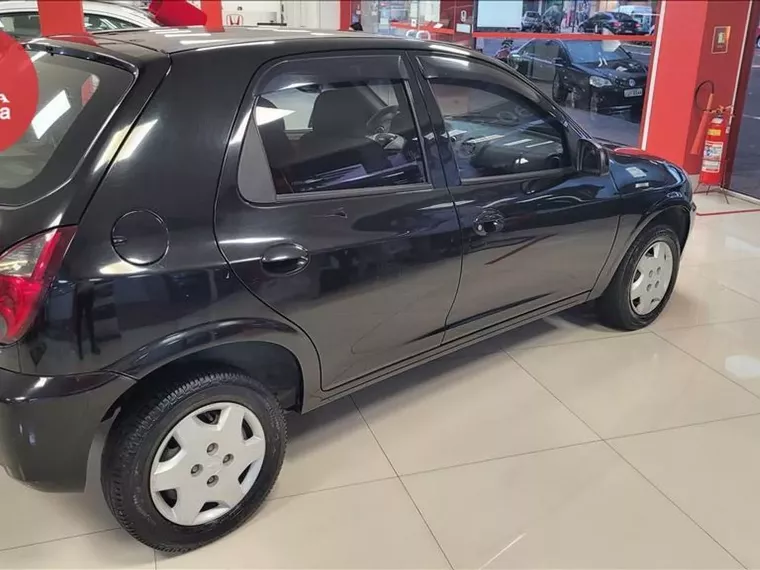 Chevrolet Celta Preto 7