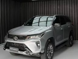 Toyota Hilux SW4