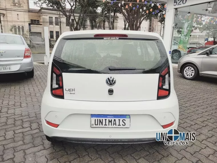 Volkswagen UP Branco 10