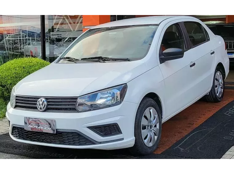 Volkswagen Voyage Branco 4