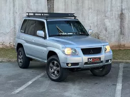 Mitsubishi Pajero TR4