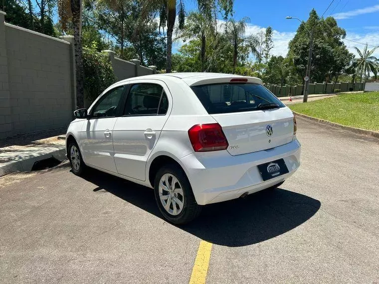 Volkswagen Gol Branco 8