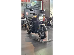 CB 1000